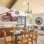 Vila Colmena By